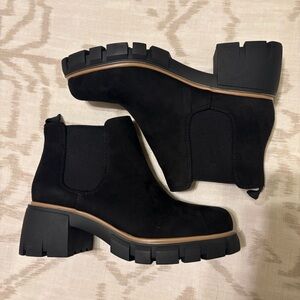 Soda Pioneer Black/Tan Welt Lug Sole Mid Heel Gore Chelsea Fashion Ankle Booties